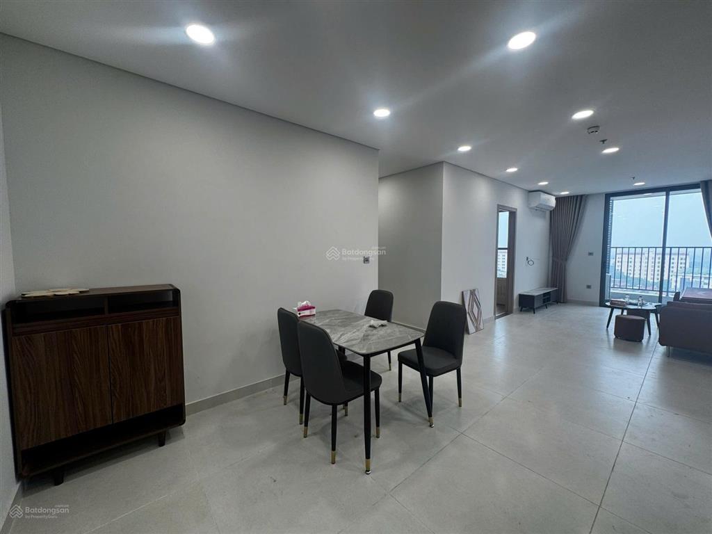 Cho thuê căn hộ 3 pn diện tích 120m2 tòa k3 dự án khai sơn city. full đồ cơ bản giá 13tr/ tháng
