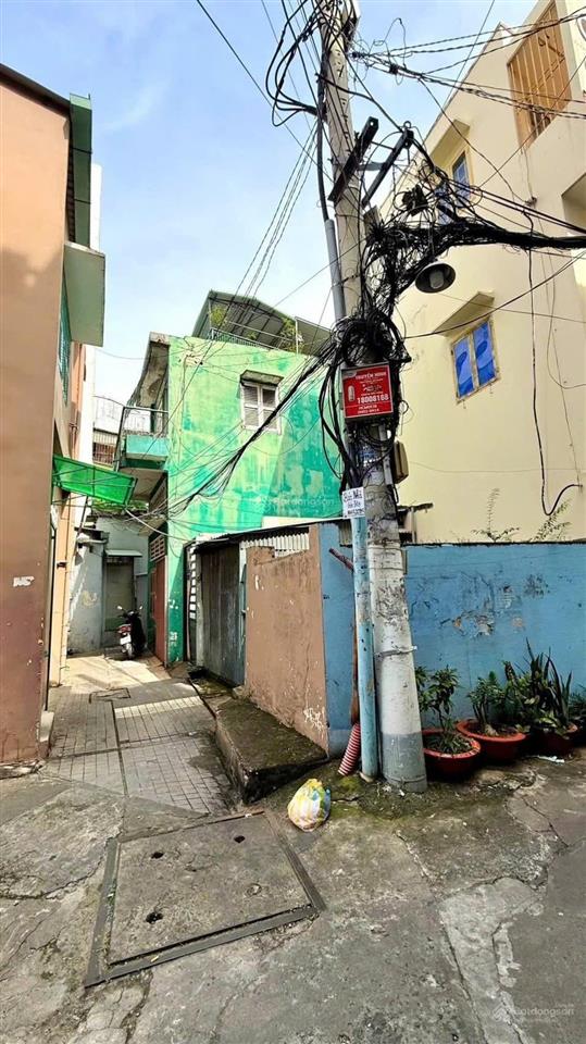 Bán nhà riêng tại hẻm 376, nguyễn kiệm, 3,35 tỷ 17,2m2, uy tín hot! nhà nát lô góc 2 mặt hẻm oto