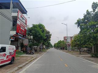 Bán đất đường dựng liên phương  tặng nhà cấp 4
