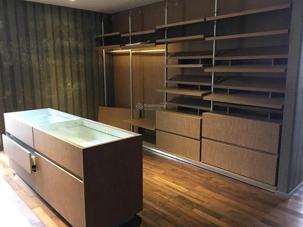 Cho thuê biệt thự phú mỹ vạn phát phú mỹ hưng q7 , có hồ bơi riêng biệt .