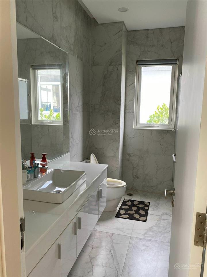 Cho thuê bt 7pn 5wc tại khu dân cư phú mỹ, 60 triệu, 300m2 giá tốt