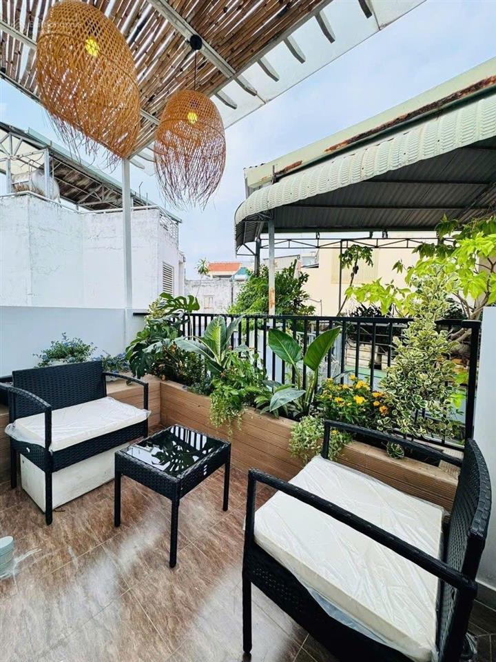 Đi bộ ra trường đhcn  ngay chợ gòn vấp  5.5 tỷ  3 tầng  3pn, phòng thờ, giặt phơi  36.6m2