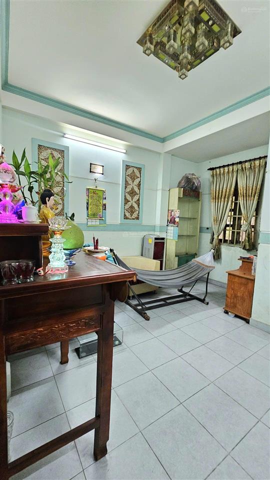 Nhà 4 tầng, diện tích 90m2, view công viên, khu dân cư cao cấp, giá dưới 9 tỷ là hàng cực hiếm