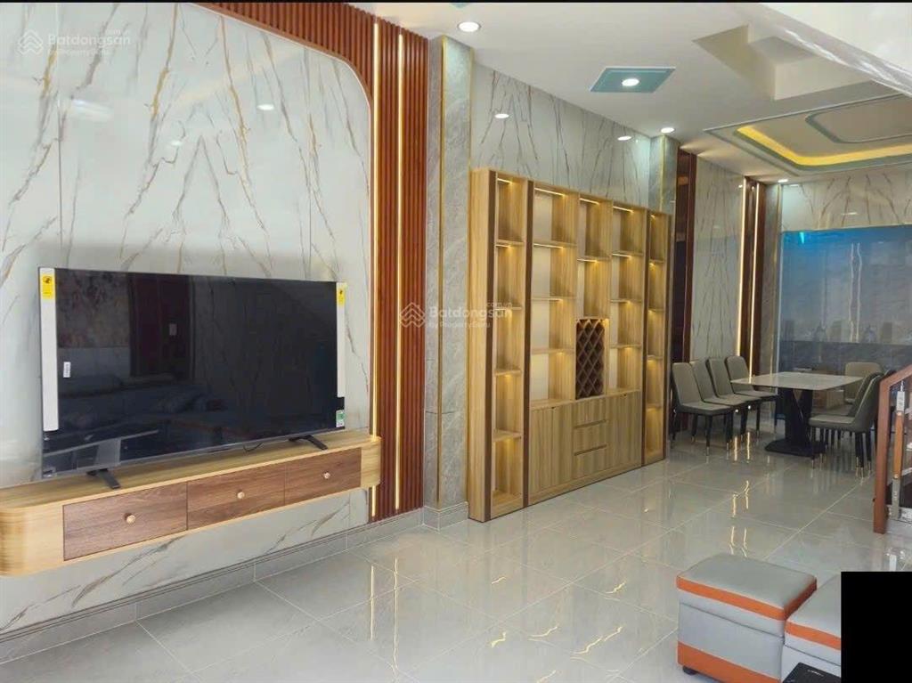 Bán nhà 4 tầng đẹp ngô chí quốc  bình chiểu  thủ đức  hẻm xe hơi 7m thông