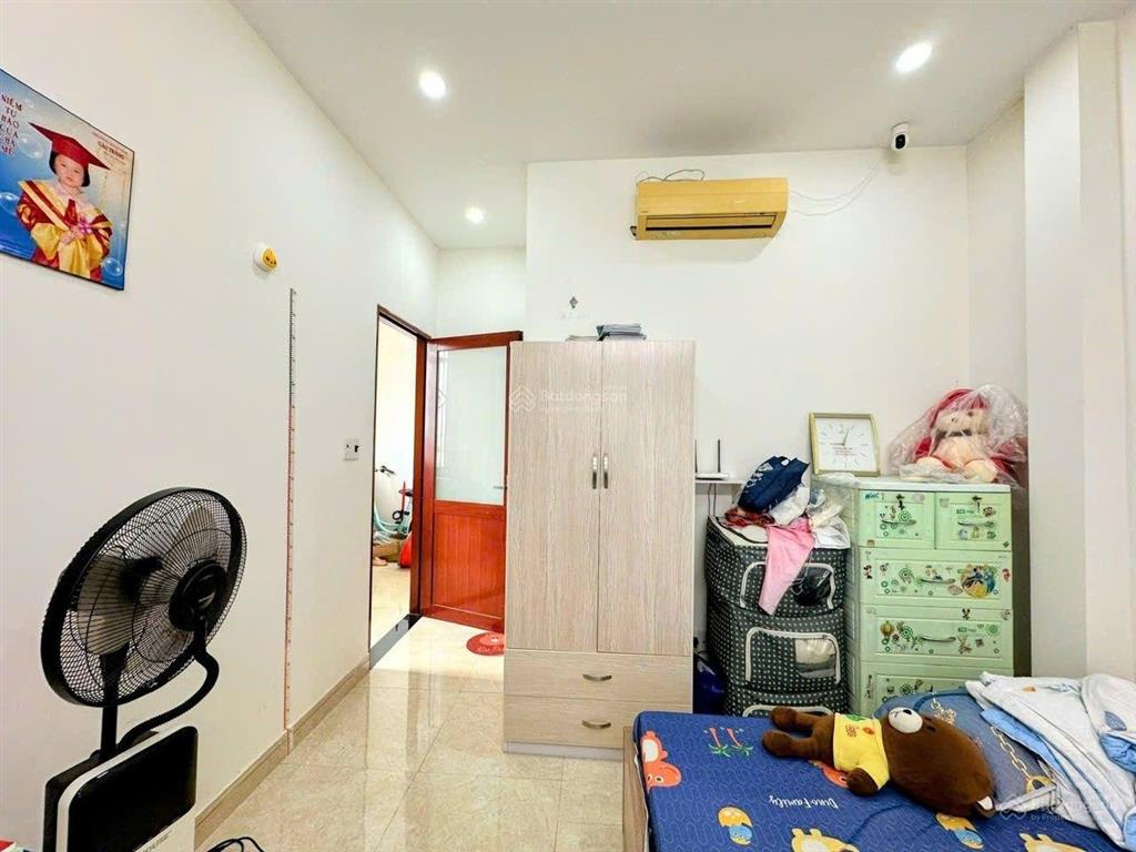 Chính chủ gửi bán nhà ngang 6.5m hiếm có 3 tầng st đường 21 p8 gò vấp hẻm ô tô sát quang trung