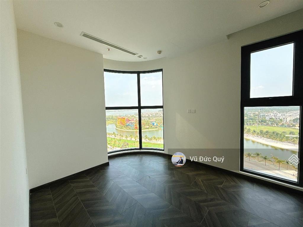 Sống trẻ trung, nổi bật, view pháo hoa rực rỡ, cạnh vincom sầm uất