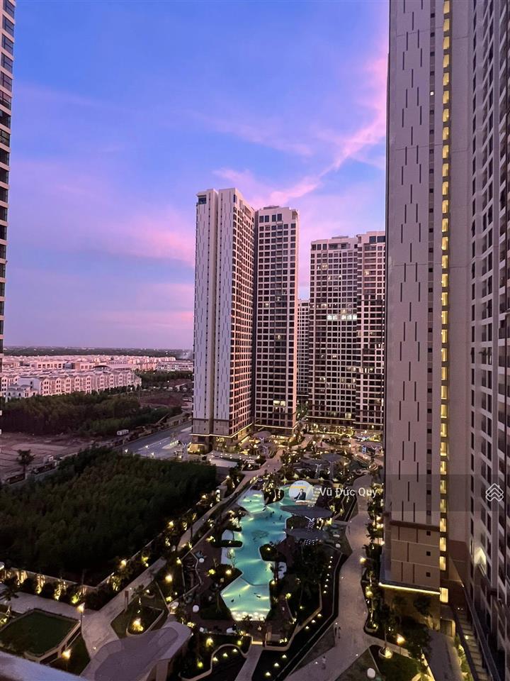 Cần bán căn hộ 2 pn masteri quận 9 giá tốt, view nội khu