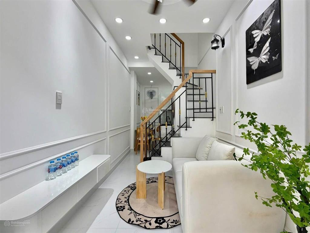 Bán nhà riêng tại 113/5 lý thường kiệt, 3,4 tỷ, 20m2, 3pn, 2wc