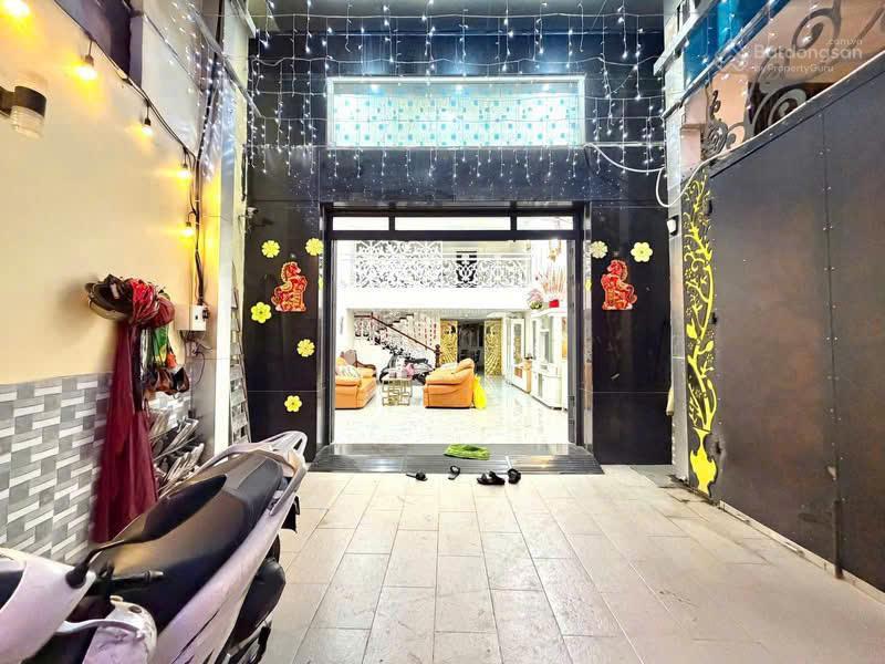 Bán nhà hxh 891/6 nguyễn kiệm p3 gò vấp, dt 5,2x20m  cn 100m2  5 tầng giá 12 tỷ cc 0909 441 ***