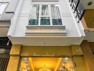 Giá 30 tỷ  doanh thu 300 triệu/tháng ngay chợ bến thành quận 1, dt 4x17m5 tầng  0909 441 ***