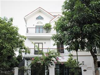 Siêu biệt thự 193 hoa lan p2 q.phú nhuận, dt 8x18m  dtcn 144m24 tầng giá 52,8 tỷ  0909 441 ***