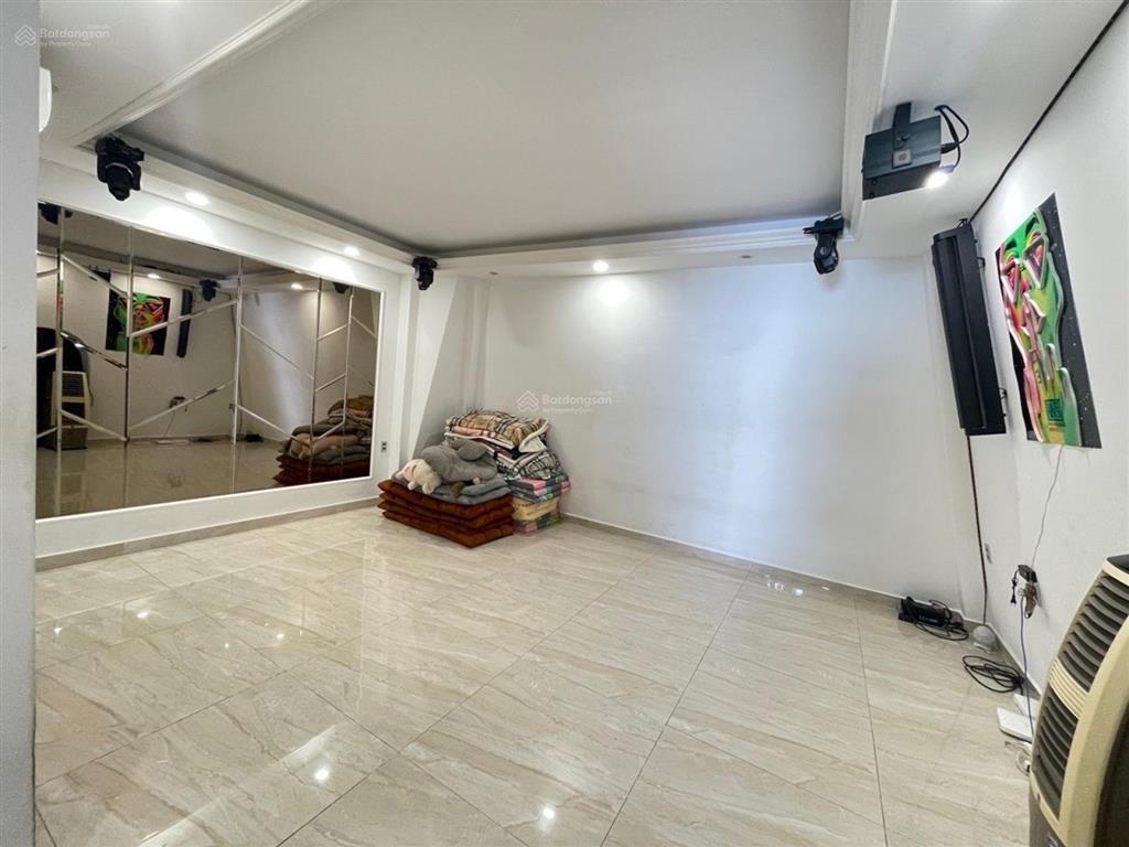 Bán biệt thự đẳng cấp 5 sao, 163m2, lô góc full nội thất cao cấp 23 tỷ, kdc bình hưng