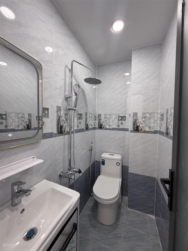 Quận 5 kế đh y dược, chợ rẫy 29m2 3 tầng, hẻm 3m thẳng trục.