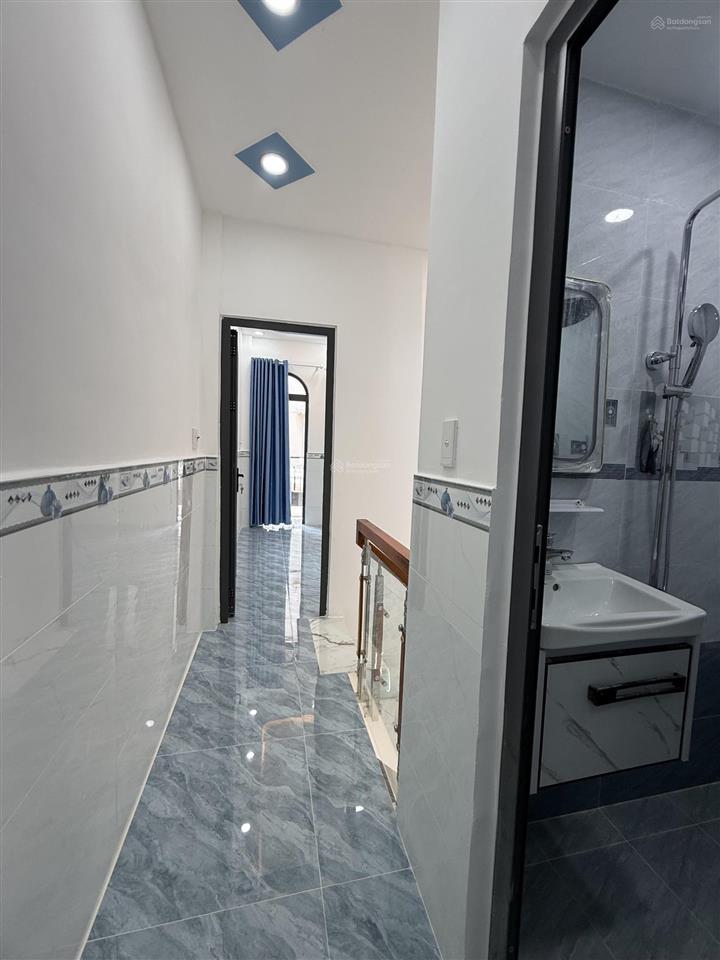 Quận 5 kế đh y dược, chợ rẫy 29m2 3 tầng, hẻm 3m thẳng trục.