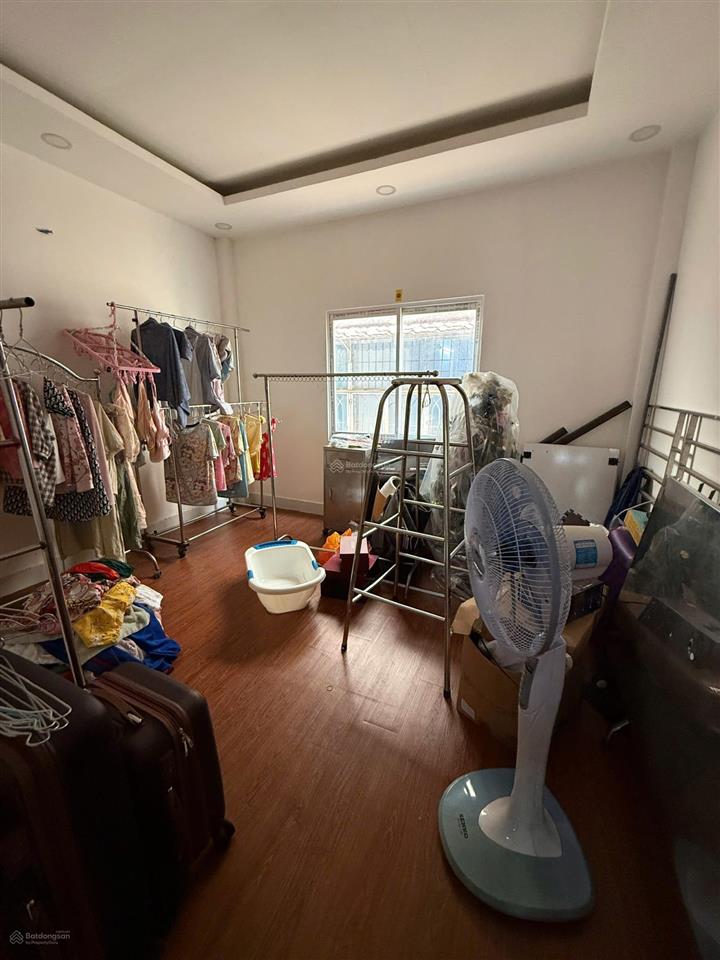 Tùng thiện vương quận 8, ngay cầu chà và sát q5  43m2 3 tầng hẻm 4m