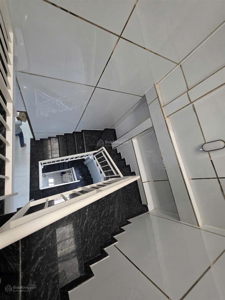 Mặt tiền điện biên phủ quận 10, dt 91m2/74  4 tầng kinh doanh đỉnh  lề 5m