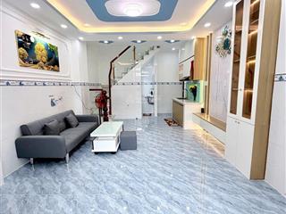 Bán nhà quận 8, ngay cầu nguyễn tri phương, dt 41m2 tặng nội thất