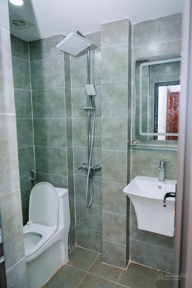 Cho thuê cc mini 1pn + 1wc tại 27 võng thị, q. tây hồ giá tốt 4 triệu vnd/th
