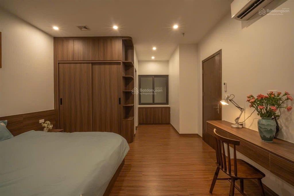 Bán toà chdv mặt phố vũ miên, tây hồ 130m2 x 8t, lô góc, view hồ tây, dòng tiền 150 triệu/th