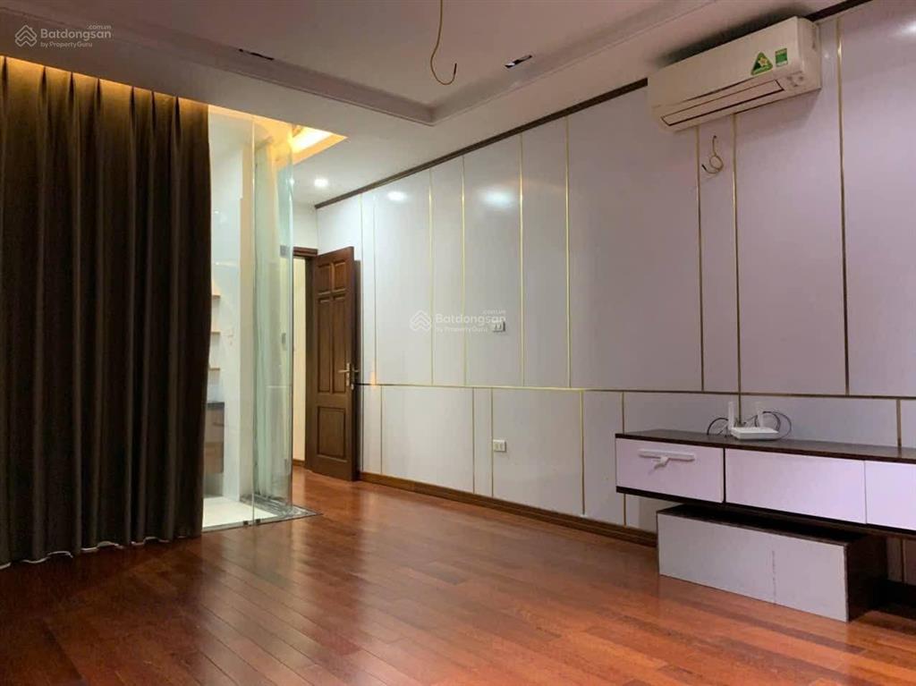 Em cần cho thuê nhà đẹp long lanh full nội thất kđt văn phú hà đông