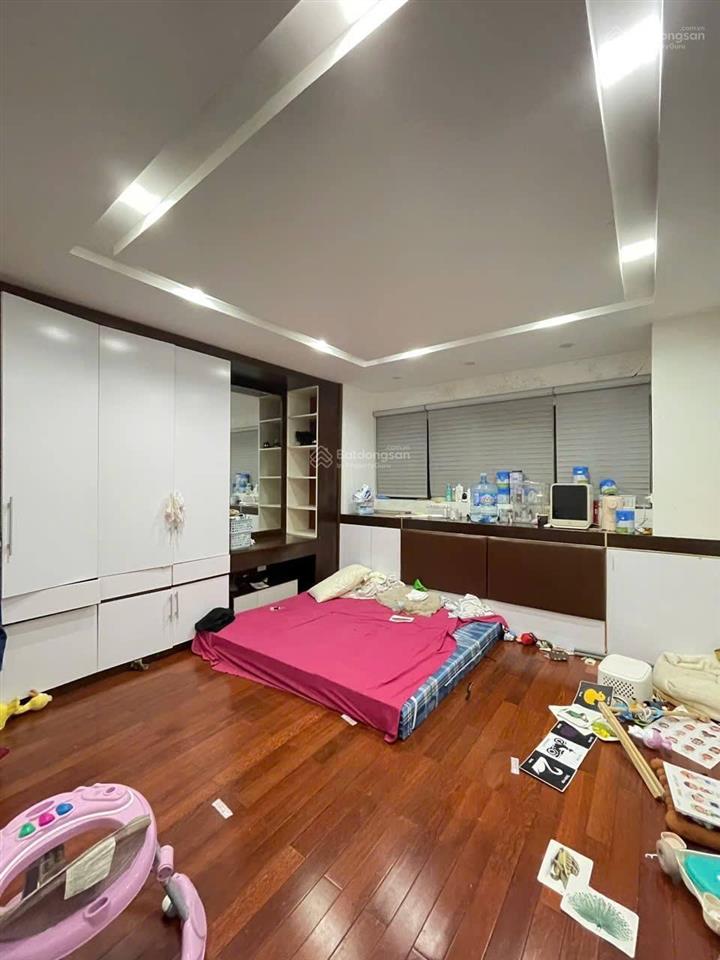 Em cần cho thuê nhà đẹp long lanh full nội thất kđt văn phú hà đông