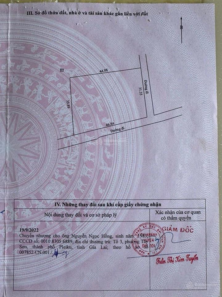 Cần bán lô đất quá đẹp 3 mặt tiền đường