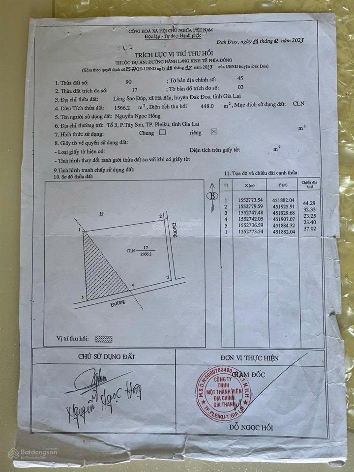 Cần bán lô đất quá đẹp 3 mặt tiền đường
