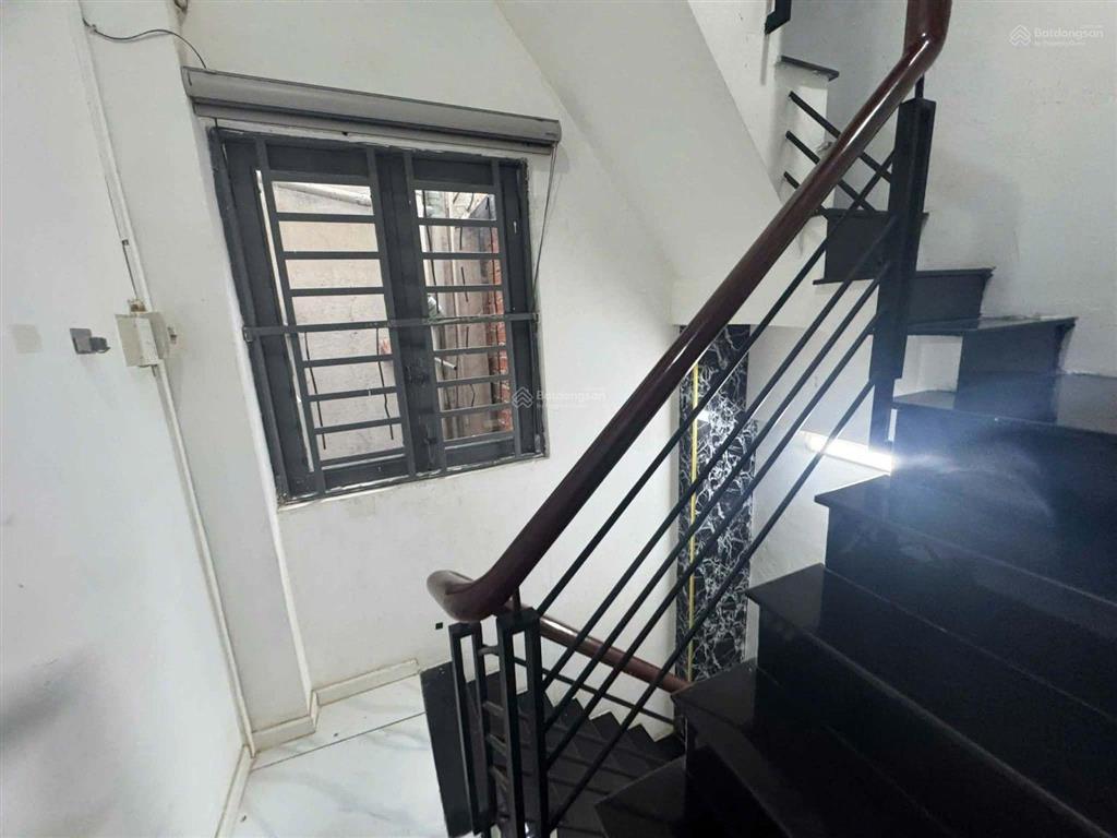 Bán nhà riêng 3pn, 21m2, 5,5 tỷ, tại cao đạt, phường 1, quận 5, giá ưu đãi