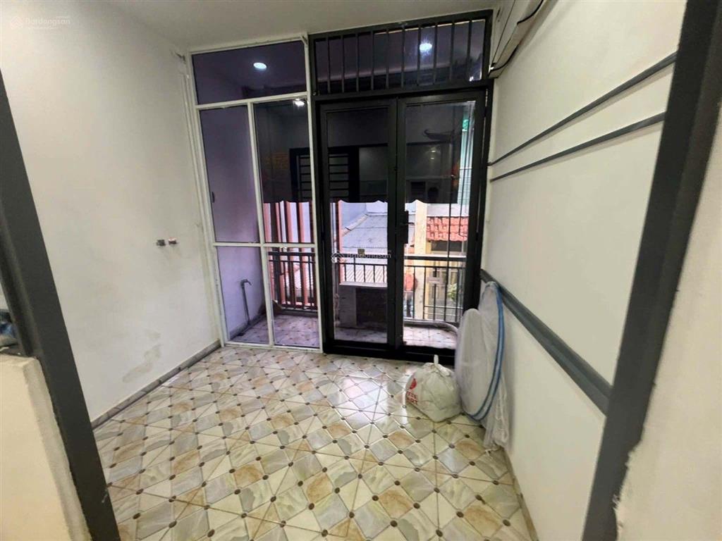 Bán nhà riêng 3pn, 21m2, 5,5 tỷ, tại cao đạt, phường 1, quận 5, giá ưu đãi