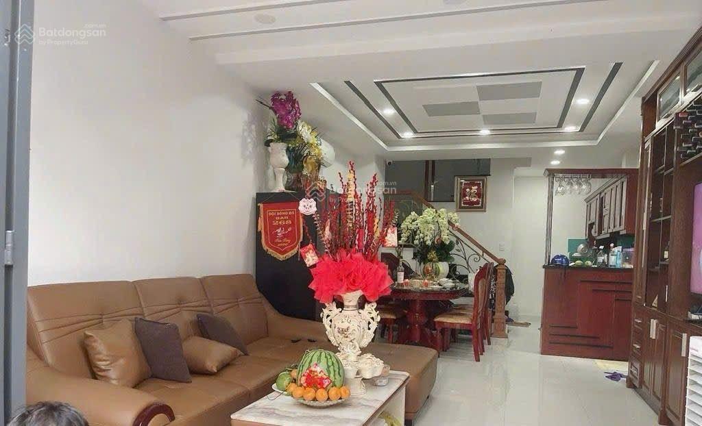 Căn góc 2 mặt hẻm xe hơi nguyễn thượng hiền phú nhuận  5 tầng  4.2mx10m vuông a4  cho thuê 35tr