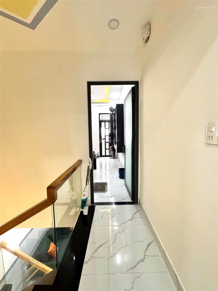Nhà 2 mặt hẻm trước sau nguyễn kiệm, 52m2 đất, 3.5m x 15m, 2 tầng, tặng full nội thất chỉ 6.8 tỷ
