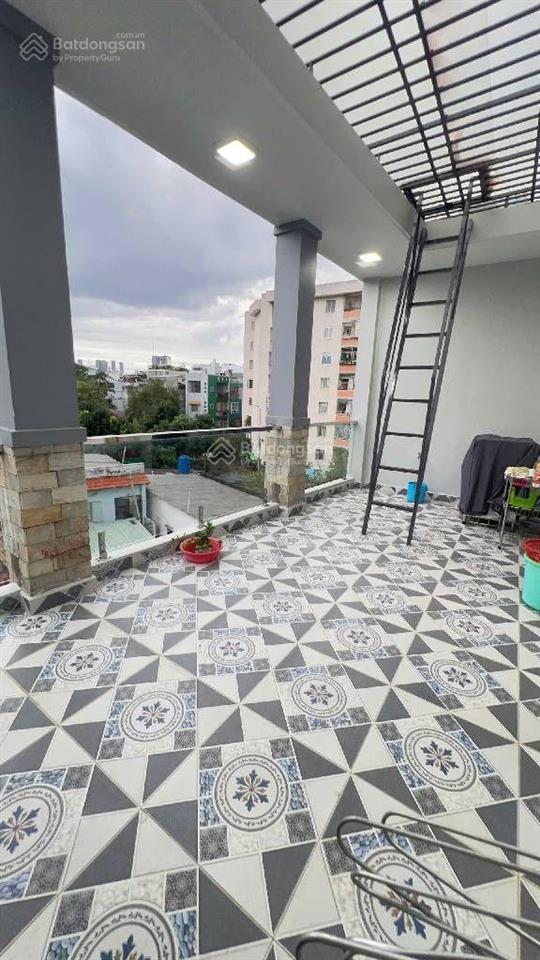 Nhà 4 tầng đường hoa sứ khu phan xích long 40m2 ngang 6m 5pn gần mặt tiền