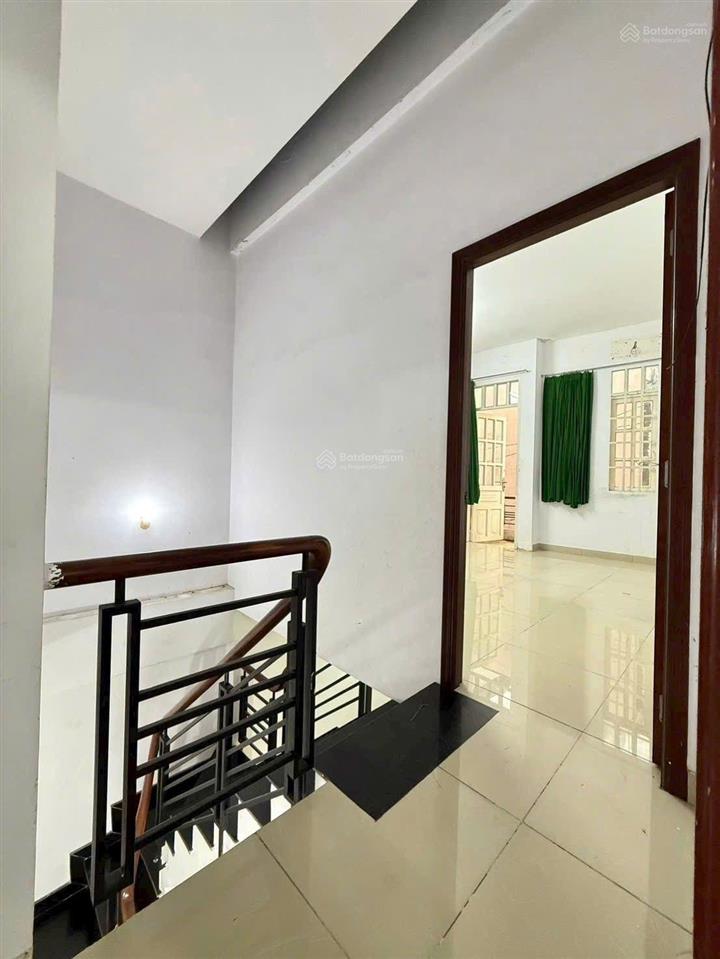 Nhà hẻm xe hơi đường phan văn trị bình thạnh, dt 46m2, sổ nở hậu, nhà sạch sẽ, dọn vào ở liền