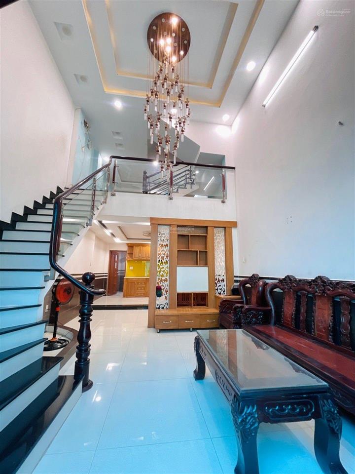 Nhà 5 tầng 60m2 sau căn mặt tiền dương quảng hàm gò vấp giáp bình thạnh, rộng gần 5m, chỉ 7.2 tỷ