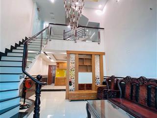 Nhà 5 tầng 60m2 sau căn mặt tiền dương quảng hàm gò vấp giáp bình thạnh, rộng gần 5m, chỉ 7.2 tỷ