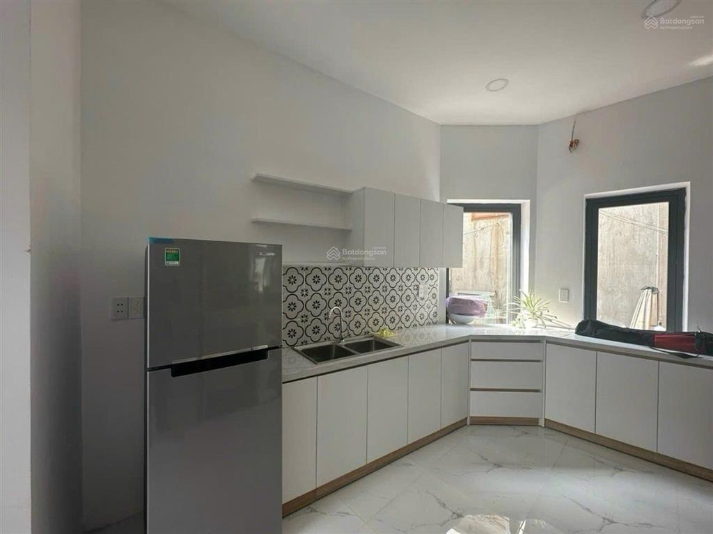 Nhà hẻm xe hơi tránh trường sa bình thạnh, dtsd 105m2, 3 tầng 4pn, cho thuê 192tr/năm, nhà mới đẹp