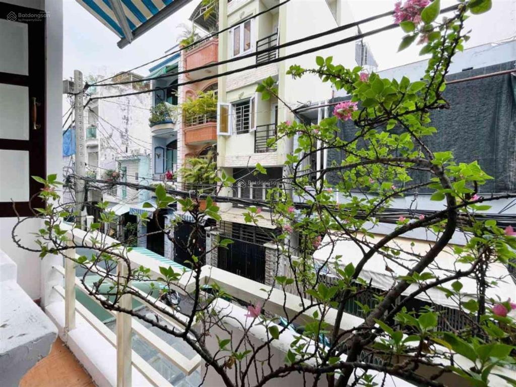 Hẻm xe hơi tránh phan đình phùng phú nhuận, dt 46m2, 3 tầng 4pn, giá 7.8 tỷ tl