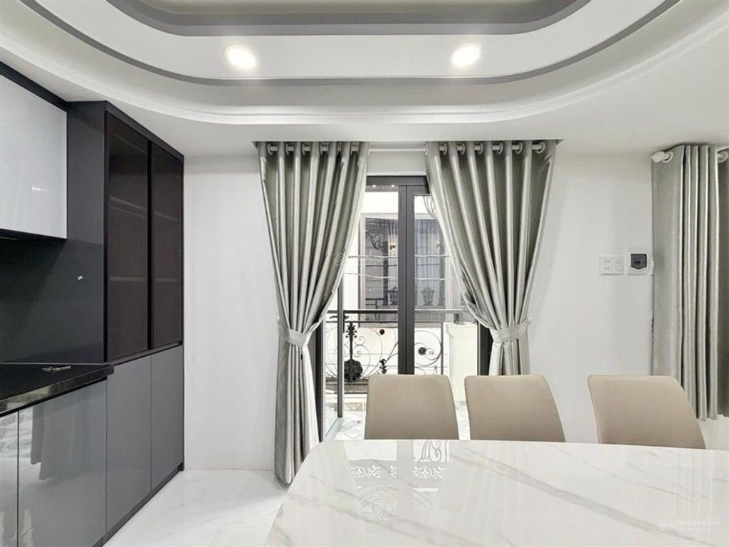 Siêu phẩm khu vip đoàn thị điểm phú nhuận, 4 tầng, cn 45m², 5pn 5wc, nhà mới full nội thất, 8,x tỷ