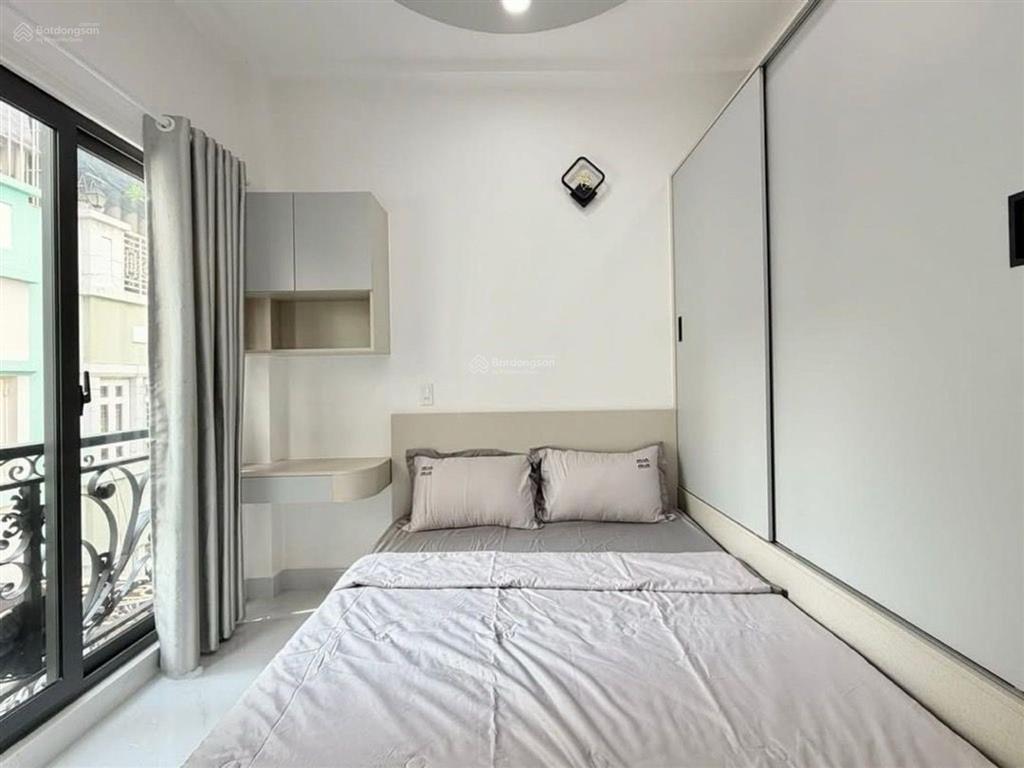 Siêu phẩm khu vip đoàn thị điểm phú nhuận, 4 tầng, cn 45m², 5pn 5wc, nhà mới full nội thất, 8,x tỷ