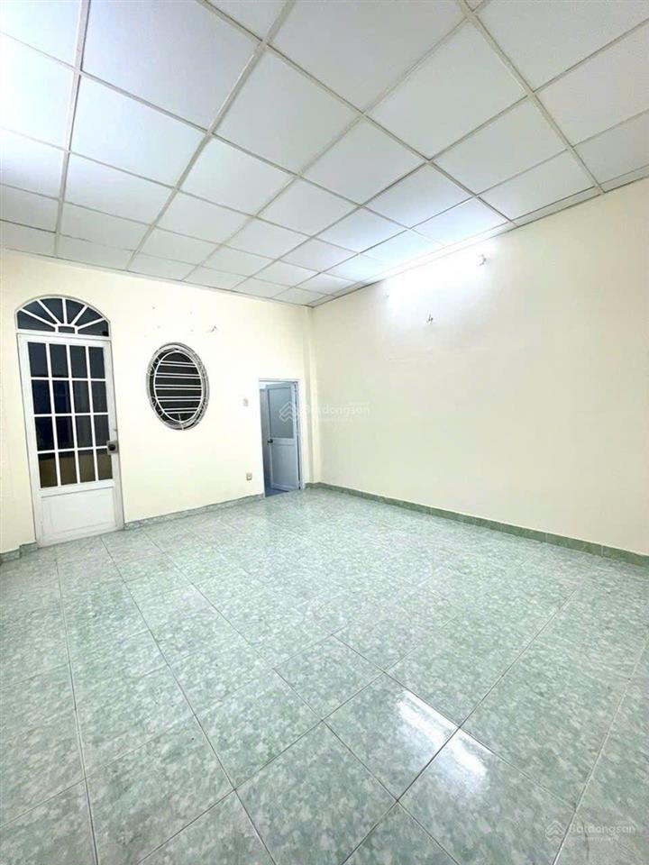 Nhà hxh 3 tầng  76m2,sau căn mt nguyễn thượng hiền  bình thạnh. sổ vuông, không lộ giới, giá 8.5t