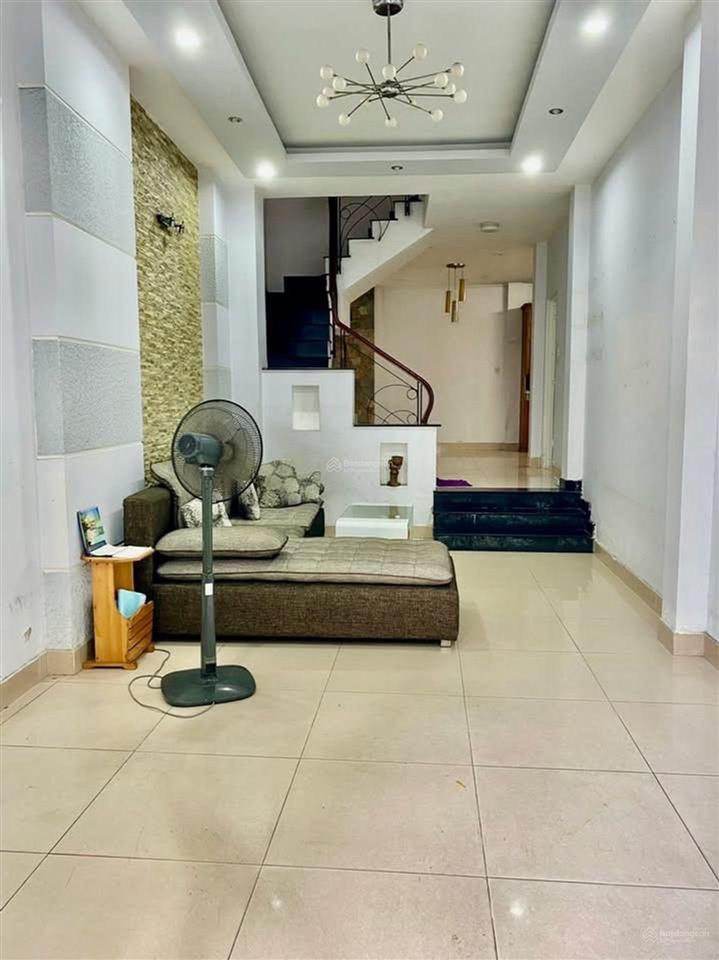 Hẻm xe hơi đường hoa sữa phú nhuận  3 tầng  60m2  hẻm thông  10 tỷ tl