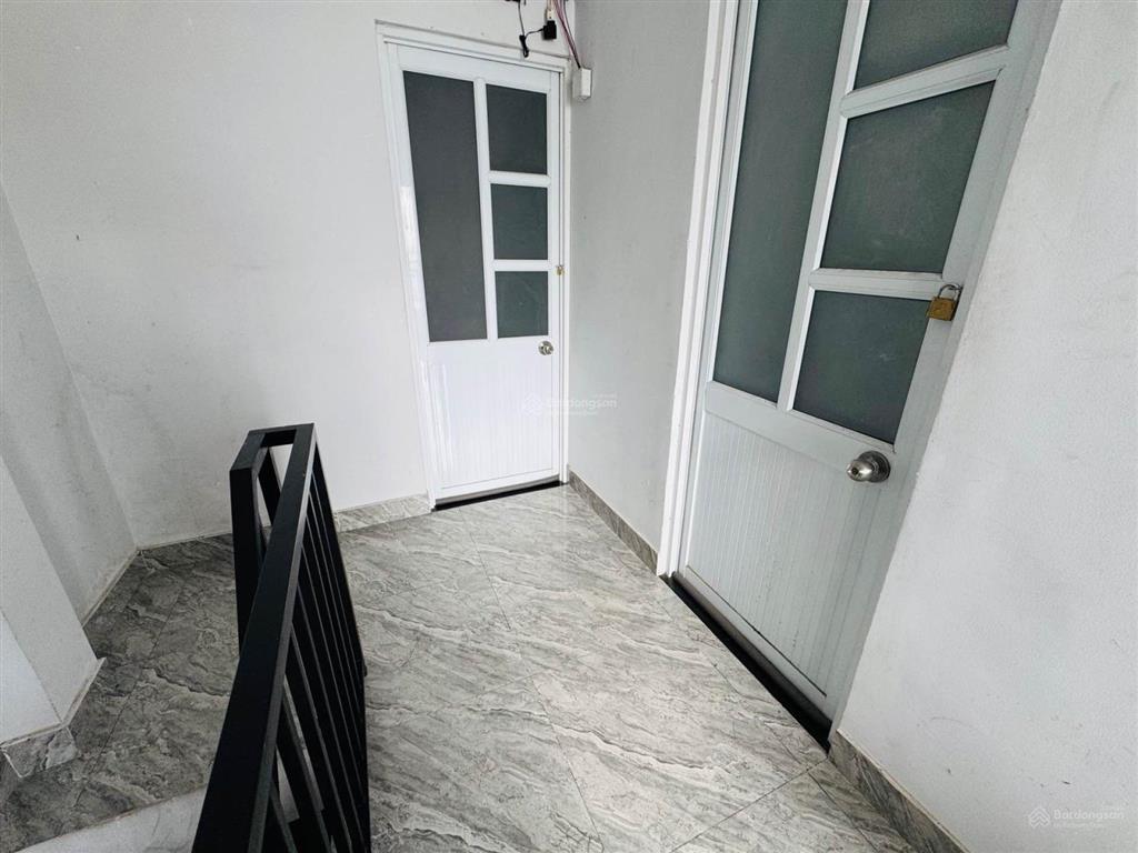 Hẻm kinh doanh thông nguyễn cửu vân  xe tải tới cửa  55m2 (5.3x11) a4  3 tầng btct, 6pn  8.6 tỷ