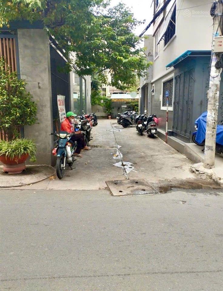 Nhà 5 tầng  hẻm xe hơi bùi văn thêm, phú nhuận  3.2mx10m  4pn 4wc