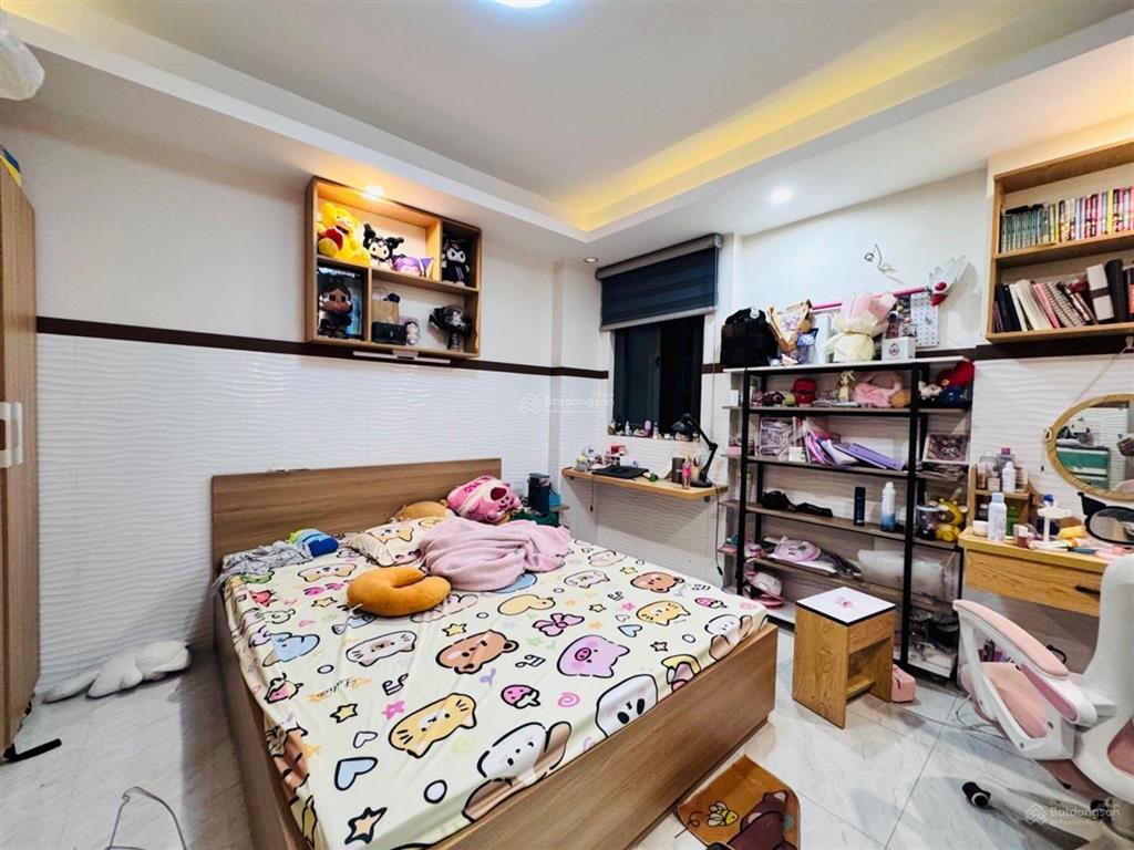 Hẻm xe hơi quay đầu lê quang định  5 tầng  6mx10m  5pn chỉ 9.2 tỷ