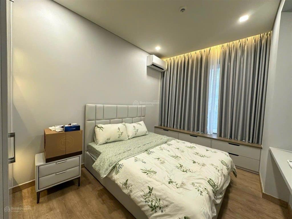 Cần cho thuê nhanh căn hộ scenic valley  pmh  q7 nhà đẹp.  0917 300 *** em hằng