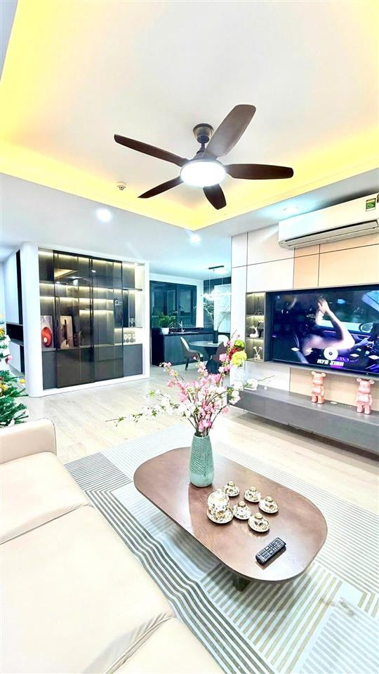 Ngay trung tâm hà nội  căn 3pn 96m2 flc 36 phạm hùng giá 8x tỷ full nội thất