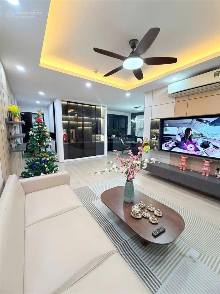 Ngay trung tâm hà nội  căn 3pn 96m2 flc 36 phạm hùng giá 8x tỷ full nội thất