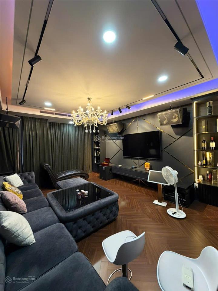 Hàng hiếm  nhà phố có hầm 5m x 20m, 1 hầm + 4 tầng có thang máy, cityland park hills gò vấp