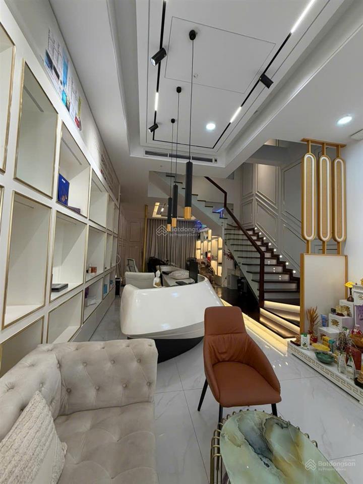 Hàng hiếm  nhà phố có hầm 5m x 20m, 1 hầm + 4 tầng có thang máy, cityland park hills gò vấp