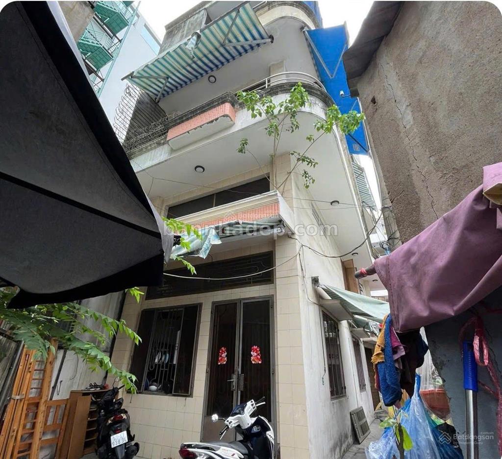 Cần tiền bán gấp nhà mặt tiền nguyễn chí thanh, phường 9, quận 5  giá 65 tỷ.